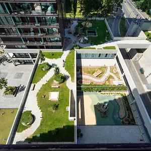 Amazing View Over And Infinity Pool Apartment Wien