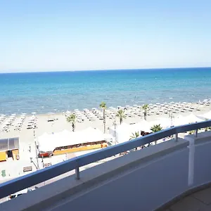 Lazuli Beachfront 43 Apartment Larnaka